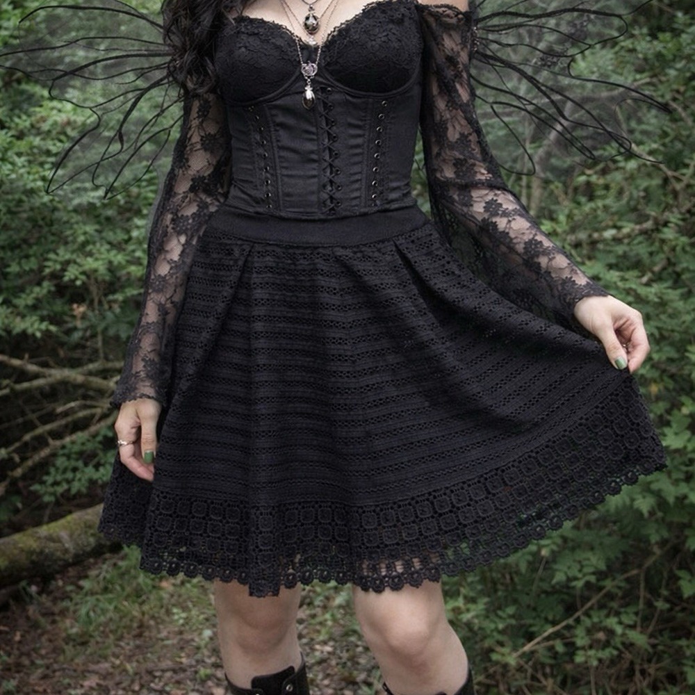 Le Château Black Lace Skirt Fairy Goth Whimsigoth Grunge A-Line Size 2 Witchy